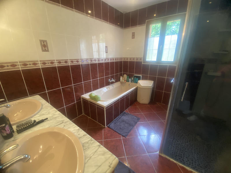 Maison - 164 m² - 6 pièces