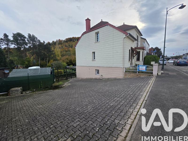 Maison - 86 m² - 4 pièces