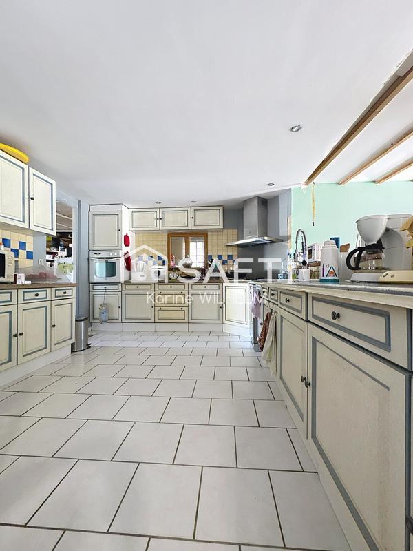 Maison - 200 m² - 8 pièces