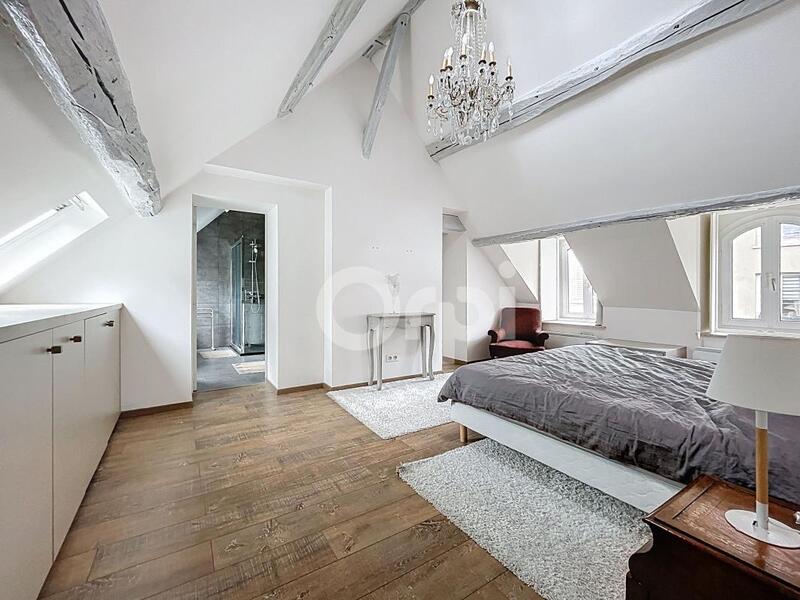 Appartement - 106 m² - 4 pièces