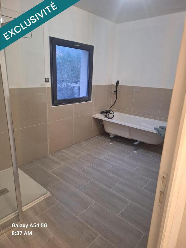 Maison - 161 m² - 5 pièces