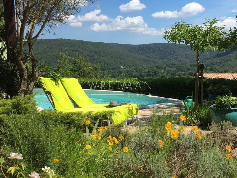 Maison - 111 m² - 4 pièces