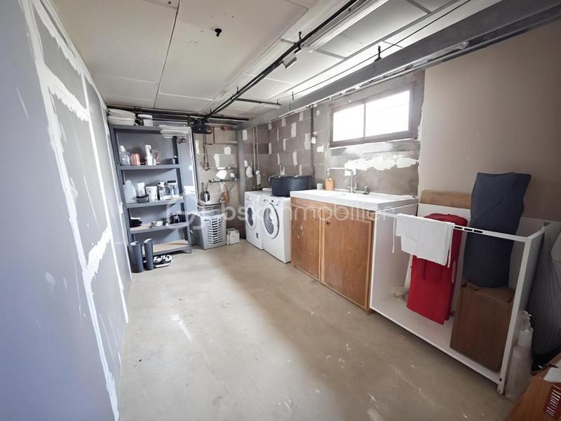 Maison - 161 m² - 8 pièces