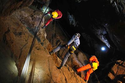 Visites spéléologiques au Parc Tellure