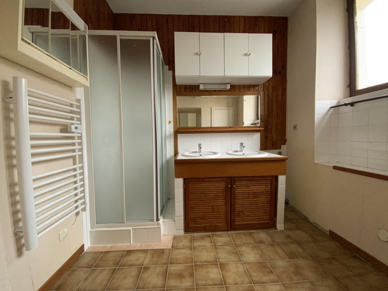 Appartement - 96 m² - 5 pièces