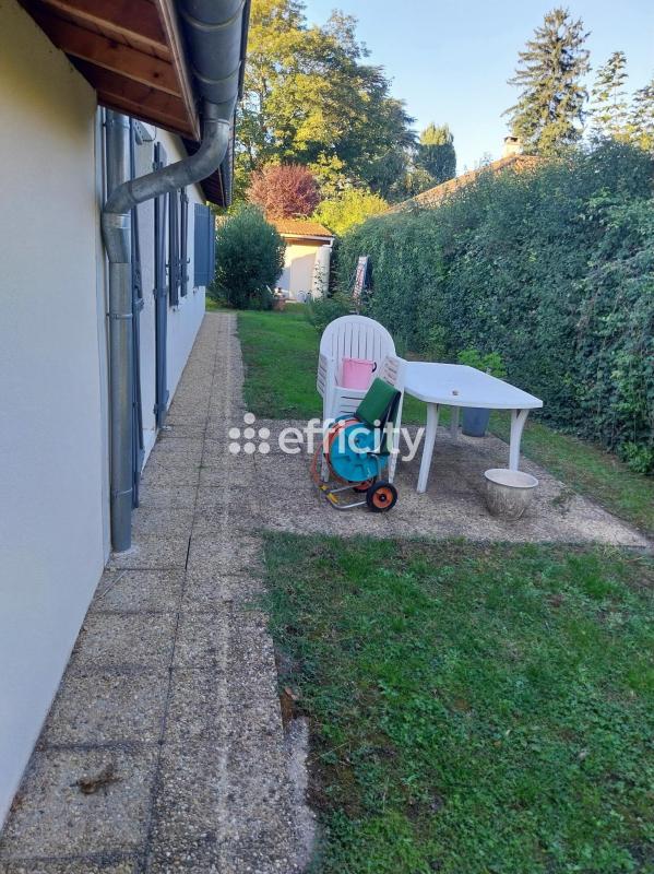 Villa - 100 m² - 5 pièces