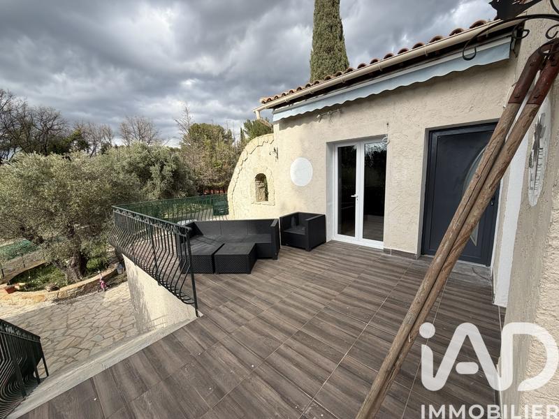 Maison - 187 m² - 8 pièces