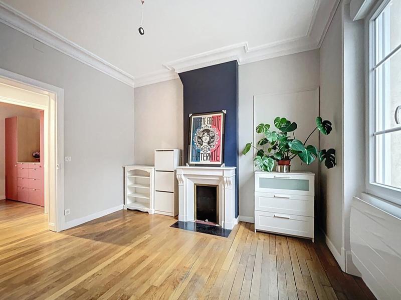 Appartement - 80 m² - 4 pièces