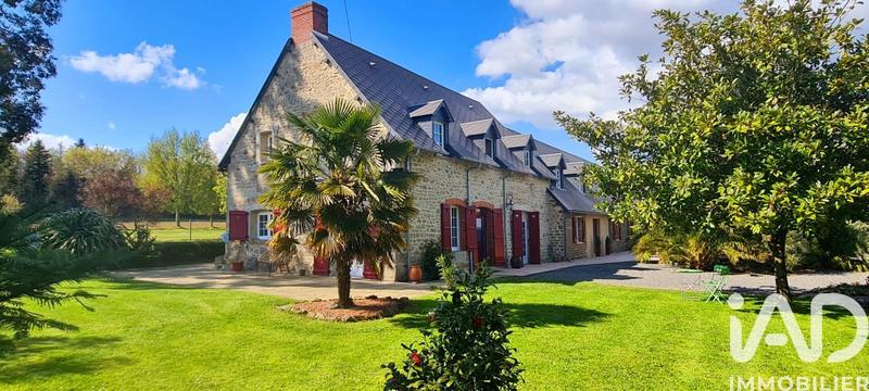 Maison - 308 m² - 16 pièces