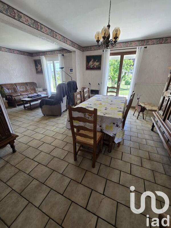 Maison - 101 m² - 5 pièces