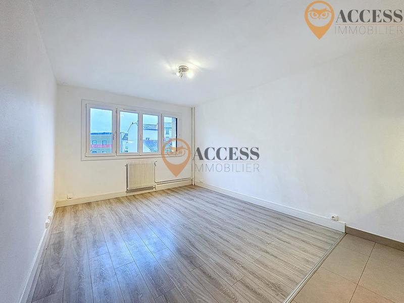 Studio - 25 m² - 1 pièce