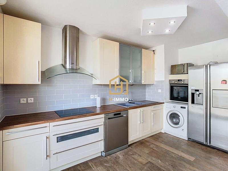 Appartement - 97 m² - 5 pièces