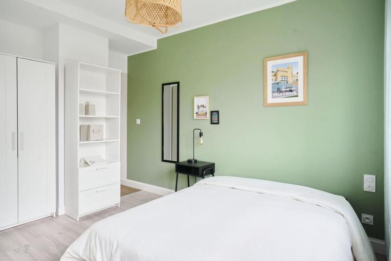 Appartement - 100 m² - 6 pièces