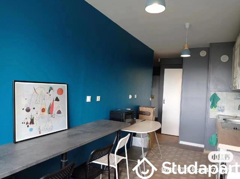 Chambre - 10 m² - 1 pièce