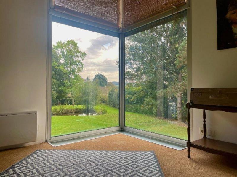 Pavillon - 230 m² - 8 pièces