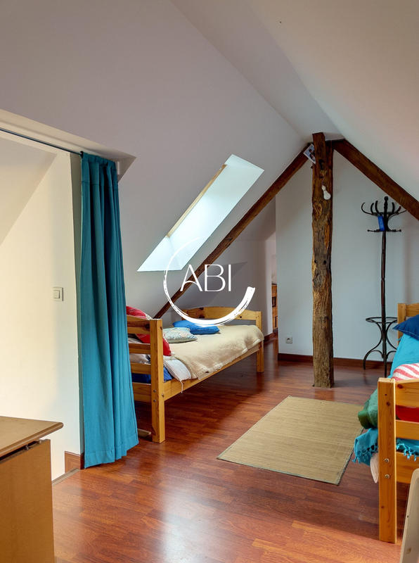 Maison ancienne - 258 m² - 9 pièces