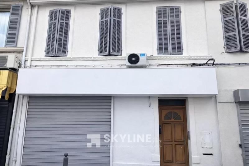 Immeuble - 112 m² - 5 pièces