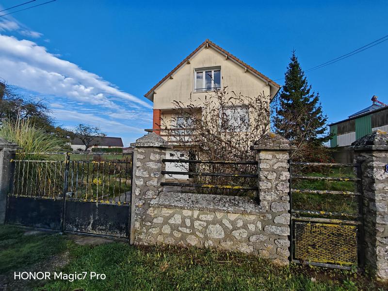 Maison - 95 m² - 5 pièces