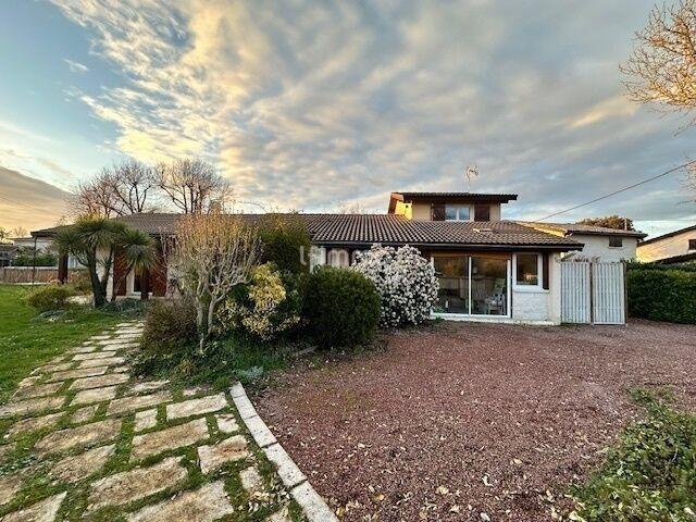 Maison - 123 m² - 6 pièces