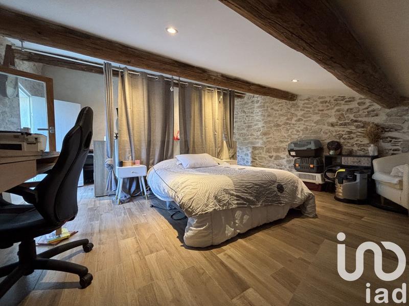 Maison de village - 100 m² - 4 pièces