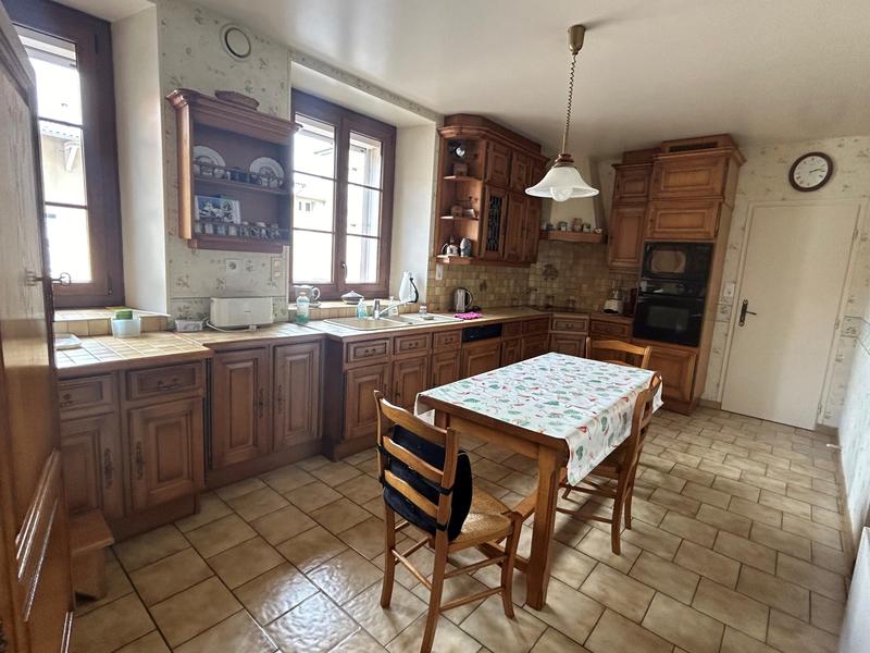 Maison ancienne - 189 m² - 10 pièces