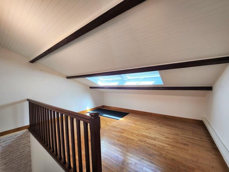 Maison en pierre - 195 m² - 6 pièces