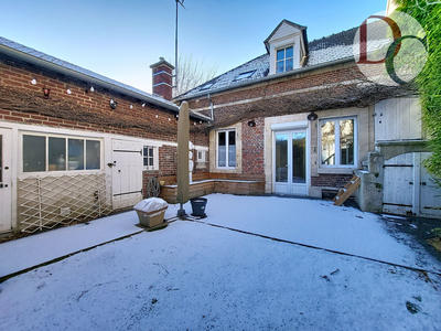 Maison - 95 m² - 5 pièces