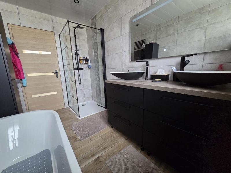 Maison de village - 258 m² - 9 pièces