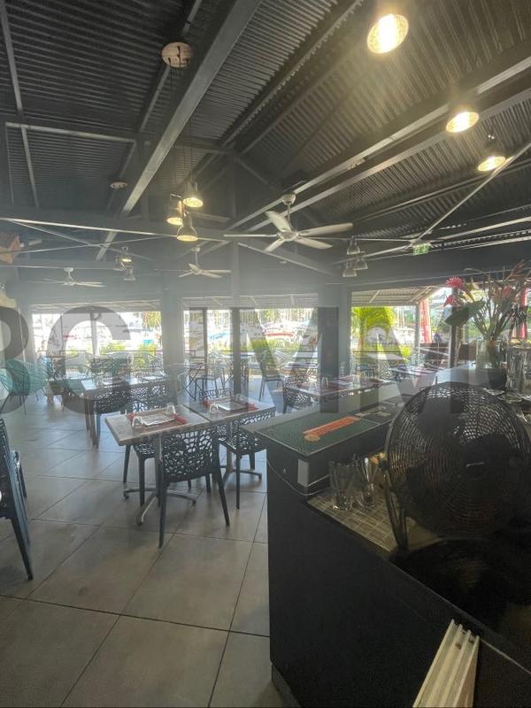 Fonds de commerce - Magasins - 178 m²