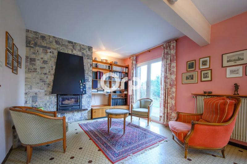 Maison - 160 m² - 8 pièces