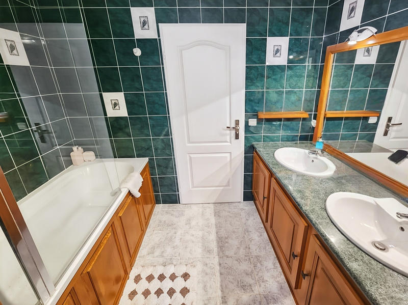 Maison - 126 m² - 7 pièces