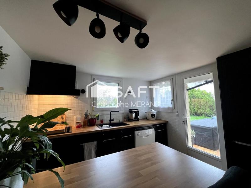 Maison - 149 m² - 8 pièces