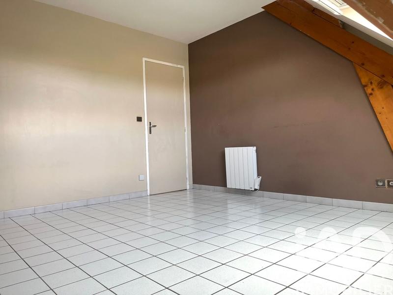 Maison - 246 m² - 9 pièces