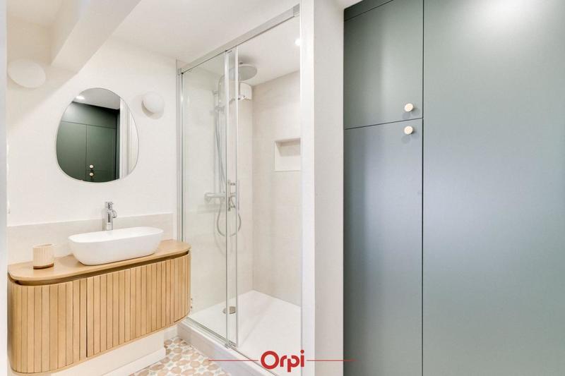 Loft - 38 m² - 2 pièces