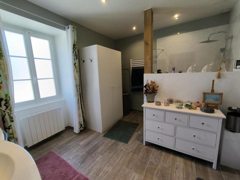 Maison ancienne - 211 m² - 7 pièces