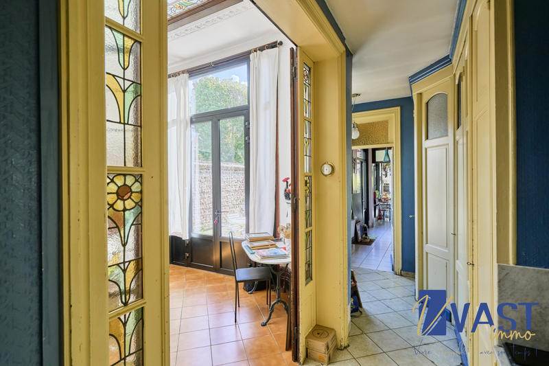 Maison ancienne - 250 m² - 8 pièces