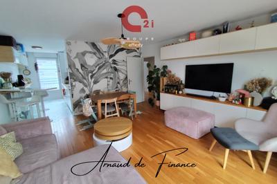 Appartement - 82 m² - 4 pièces