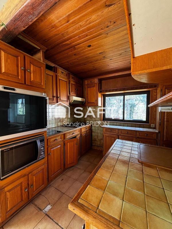 Villa - 168 m² - 6 pièces