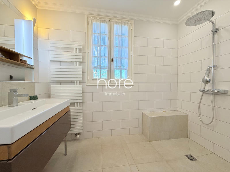 Villa - 460 m² - 14 pièces