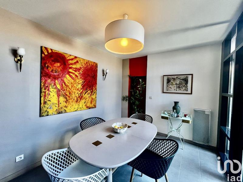 Maison - 333 m² - 12 pièces