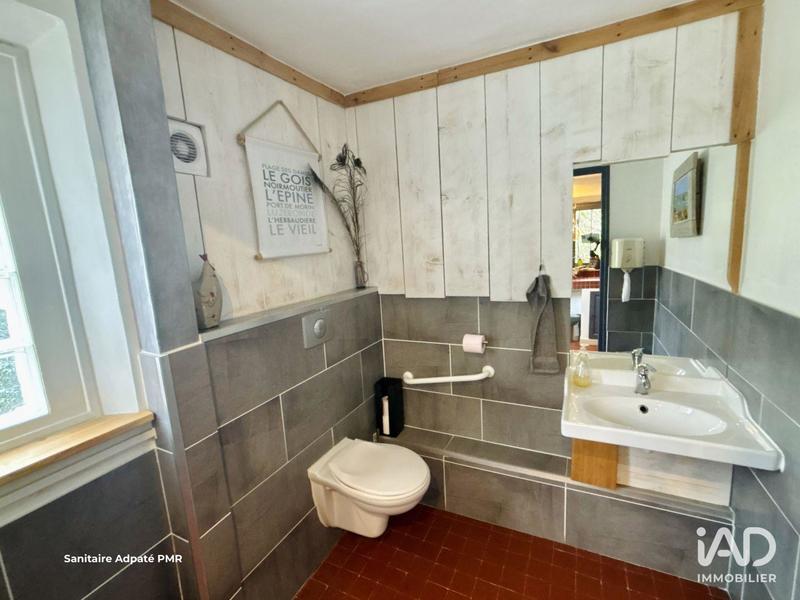 Local commercial - 223 m²