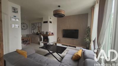 Maison - 93 m² - 4 pièces