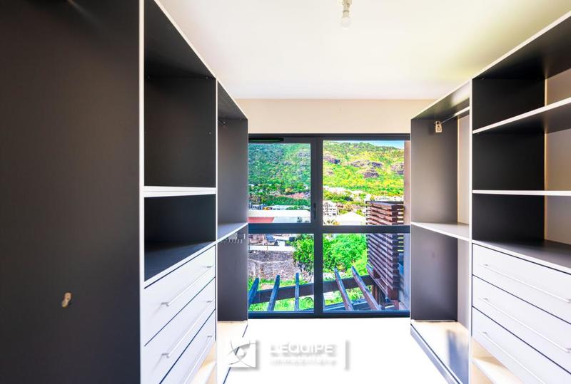 Duplex - 91 m² - 5 pièces