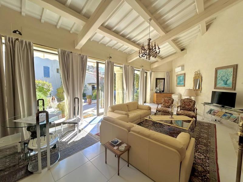 Villa - 194 m² - 6 pièces