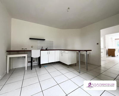 Maison ancienne - 231 m² - 9 pièces