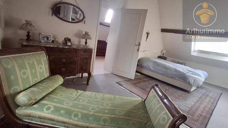 Propriété - 193 m² - 7 pièces