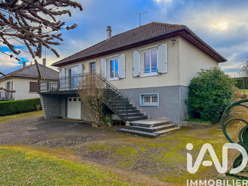 Maison - 94 m² - 6 pièces