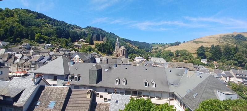 Maison - 250 m² - 5 pièces