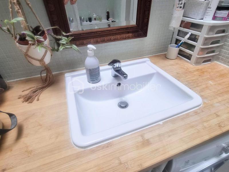 Loft - 66 m² - 2 pièces