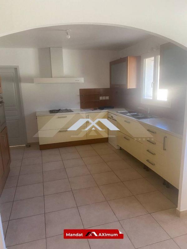 Maison - 202 m² - 6 pièces